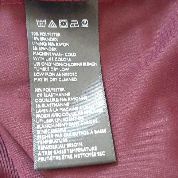 Urban Outfitters puff sleeve velvet dress - Picture 6 of 6